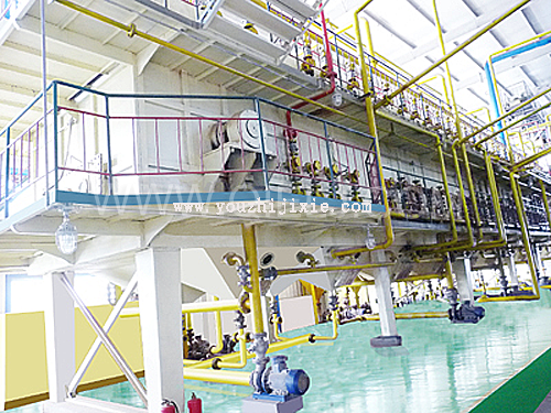 拖鏈浸出器的優(yōu)點(diǎn) 拖鏈浸出器經(jīng)濟(jì)、技術(shù)指標(biāo)(以500T/D為例)(圖3) 拖鏈浸出器的優(yōu)點(diǎn) 拖鏈浸出器經(jīng)濟(jì)、技術(shù)指標(biāo)(以500T/D為例)(圖3)