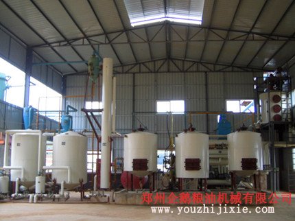 罐組式浸出設(shè)備 鄭州企鵝罐組式浸出設(shè)備(圖1) 罐組式浸出設(shè)備 鄭州企鵝罐組式浸出設(shè)備(圖1)